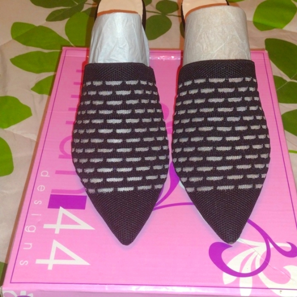 Black sandal
